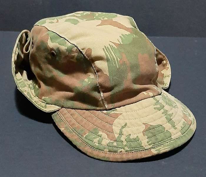Rare 1960s Rhodesian Bush War SA 1st Pattern Camouflage Field Dress Cap with Neck Flap (57/58)