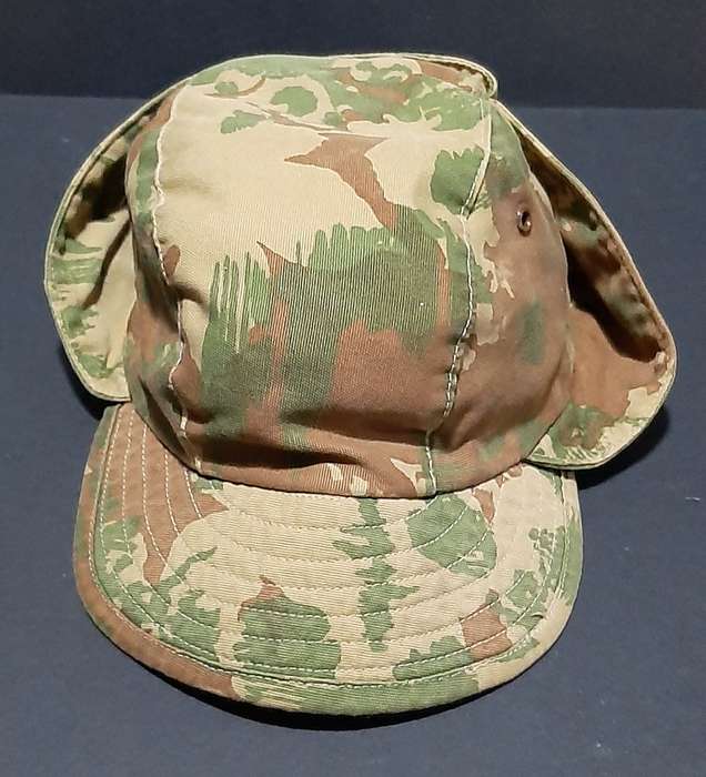 Rare 1960s Rhodesian Bush War SA 1st Pattern Camouflage Field Dress Cap with Neck Flap (57/58)