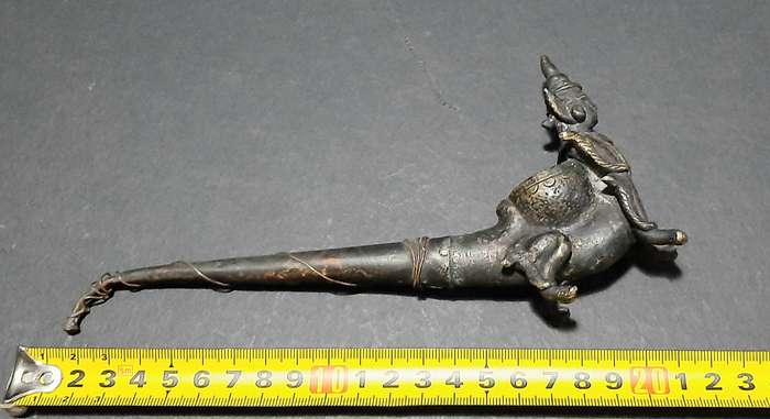STUNNING: Early-20th Century South-East Asian / Thai Cast Bronze Opium Pipe (23cm).