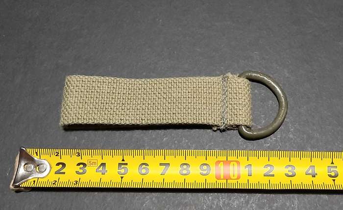 Rhodesian Bush War: 1970s Green Patt.69 Webbing Utility Strap w/ D-Ring (UNUSED).