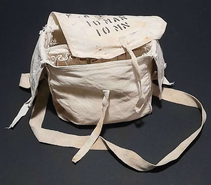 RARE: WW2 UDF Medic's 10-Man First Field Aid Webbing Bag w/ Sling (USED).