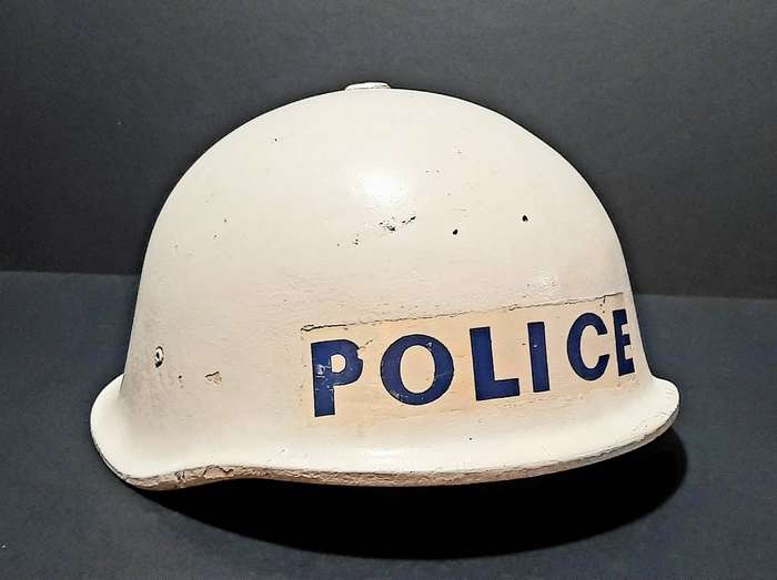 RARE: 1960s Rhodesian- BSAP Fibre Riot Helmet w/ Liner & Webbing Chin-Strap (XL).