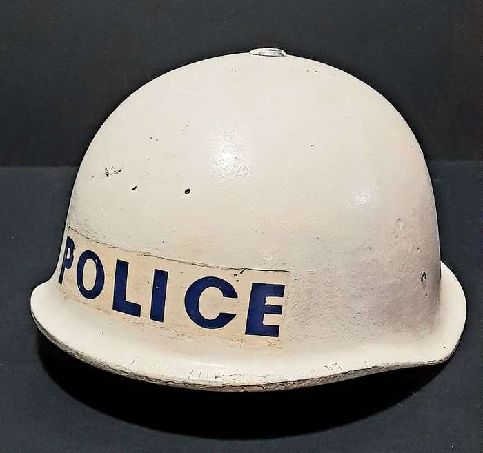RARE: 1960s Rhodesian- BSAP Fibre Riot Helmet w/ Liner & Webbing Chin-Strap (XL).
