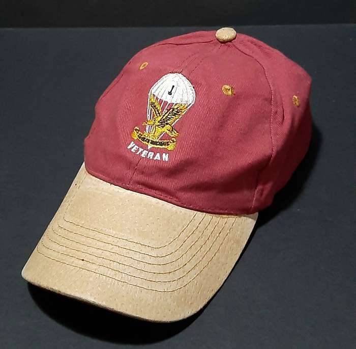 1990s SADF Commemorative Parachute Battalion Unit Baseball Cap with National Flag Pin