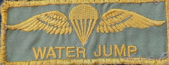 RARE: 1990s SADF / SANDF Unofficial 'Water Jump' Parachute Embroidered Qualification Wings .
