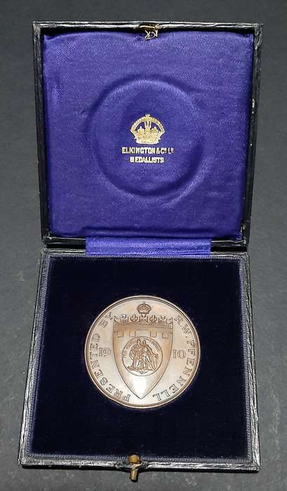 RARE: Pre-WW1 'Imperial Challenge Shield' Bronze Shooting Medallion w/ Case (Hon. Col. Wits Rifles).