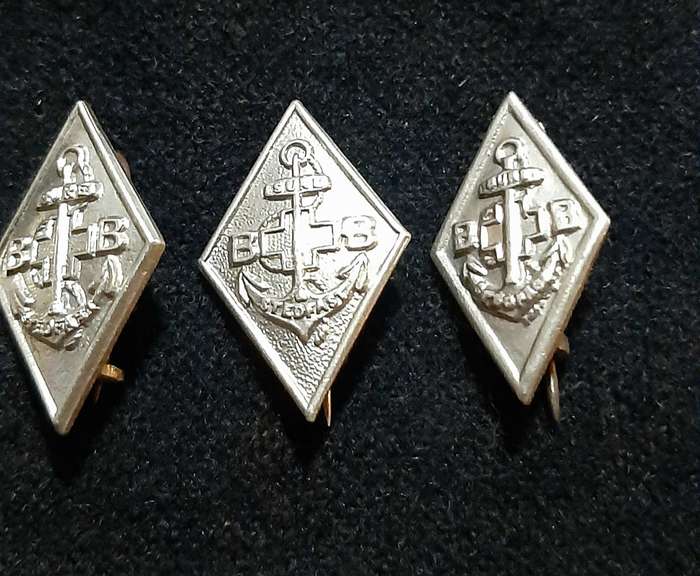 RARE: 20th Century 'Boys Brigade' Lot of 1 Year Service Badges w/ Pins (x 4).