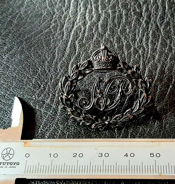 RARE: Natal Police (1902-13) Subdued Brass Cap Badge w/ Lugs.