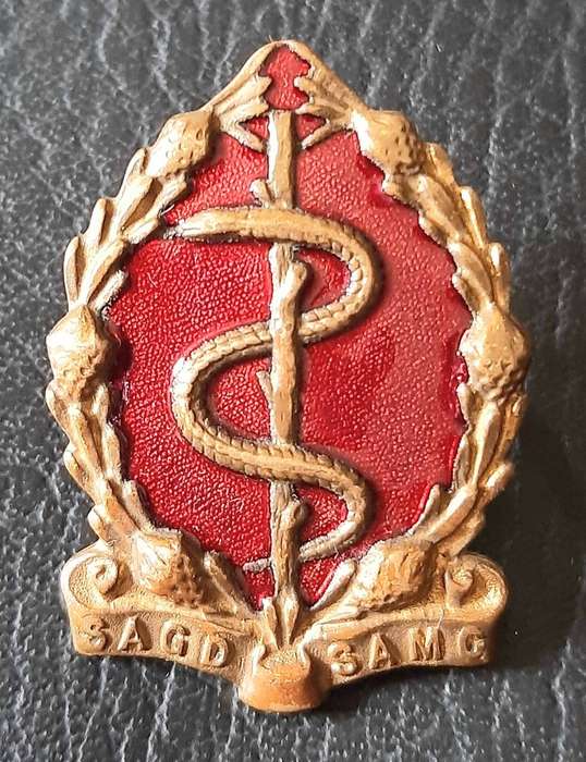 RARE: Border War Pre-1979 SA Medical Corps Enamel & Brass Cap Badge w/ Retention Posts.