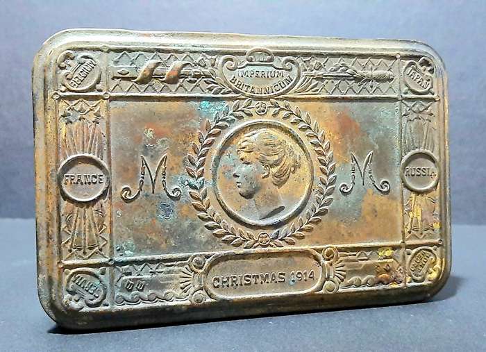 WW1 : Princess Mary Christmas 1914 Tin w/ Cardboard Insert (Att. Officer 1st D.L.I.)