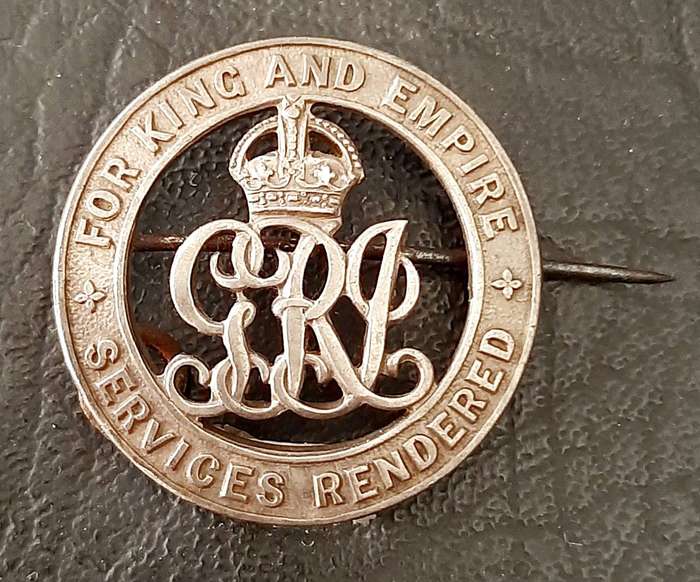 RARE: WW1. 925 Silver British Empire Wound Badge Services Rendered w/ Pin (SA Issue).