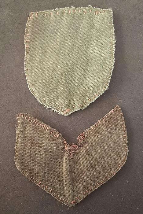 Rhodesian Bush War:1970s Rhodesian Army TypeII Flash & Camouflage Sergeants Rank Insignia  ( 2x Pcs)