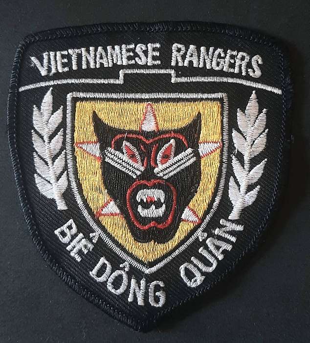 ** Vietnam War : 1972 Type Vietnamese Rangers Insignia Shoulder Patch.**