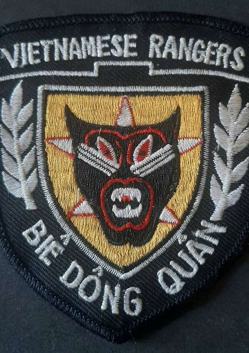 ** Vietnam War : 1972 Type Vietnamese Rangers Insignia Shoulder Patch.**