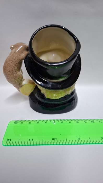 Royal Doulton  Medium Size Character Jug "Mad Hatter" D.6602 - Excellent Condition