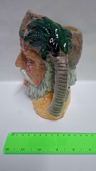 Royal Doulton Large Toby Jug "Robinson Crusoe " D. 6539 - Excellent Condition