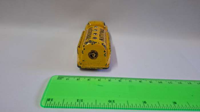 Very Rare Vintage Dinky Toys- Meccano Studbaker National Benzole Mixture Oil Tank- Well played