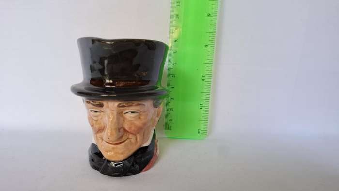 Royal Doulton Small Toby Jug "John Peel" D. 5731 - Excellent Condition