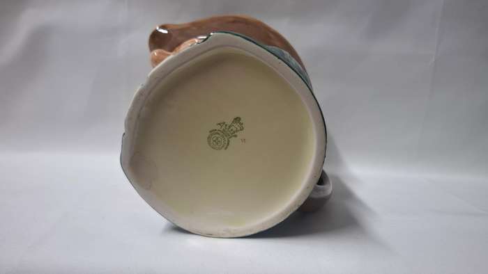 Royal Doulton Large Toby Jug "Vicar of Bray" D.5615 - Excellent Condition