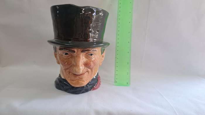 Royal Doulton Large Toby Jug "John Peel" D.5612 - Excellent Condition