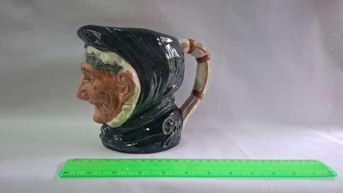 Royal Doulton Large Toby Jug "Granny" D.5521 - Excellent Condition