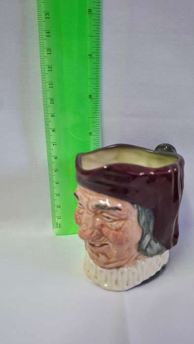 Royal Doulton Small Toby Jug "Simon The Cellarer" D. 5616 - Excellent Condition