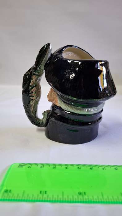Royal Doulton Small Toby Jug "Lobster Man" D. 6620 - Excellent Condition