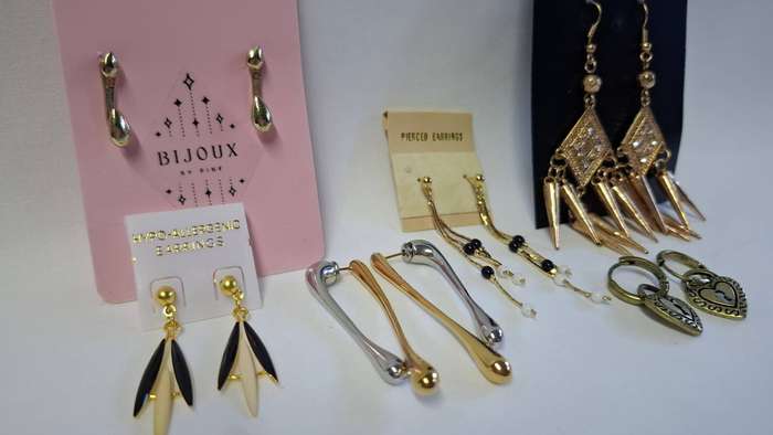 Lot 12A- A Beautiful Collection of Six Gold Plated Earrings