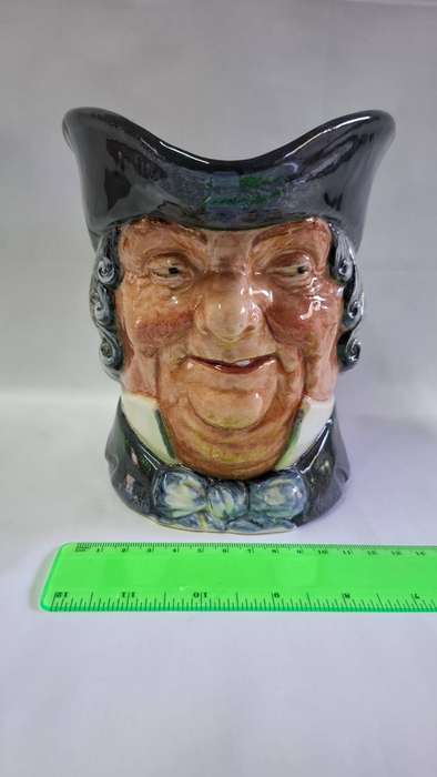 Royal Doulton Large Toby Jug "Parson Brown" D.5486 - Excellent Condition
