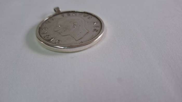 1952 Union of South Africa 5 Shilling Silver Coin Pendant (30.9g) - Clasp Marked