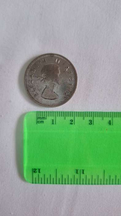 1960 Union of South Africa 2 Shilling Silver Coin (11.2g)