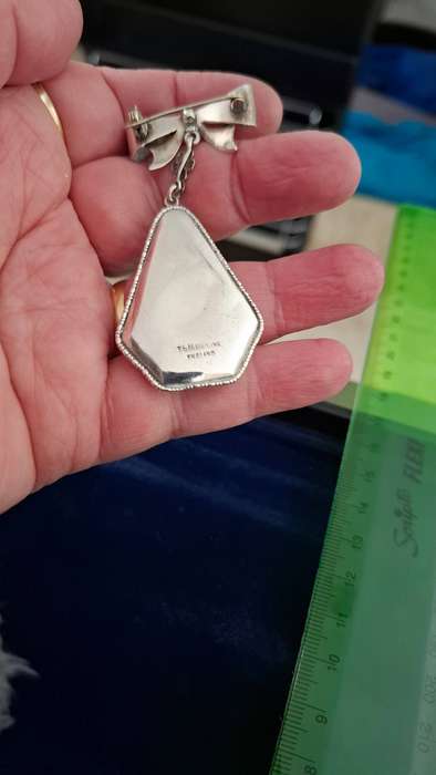 Stunning Vintage TLM England Sterling Silver Hanging Brooch in Great Condition (13.1GRAMS)