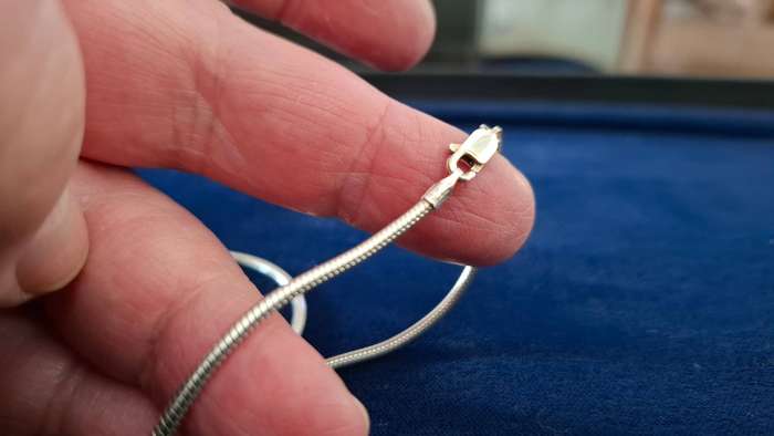 Lovely 925 Silver Rope Chain (10.5 Grams) in Excellent Condition  40 cm Long and Clearly Marked