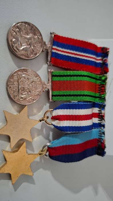 Set of WW 2 Miniature Medals  in Good Condition