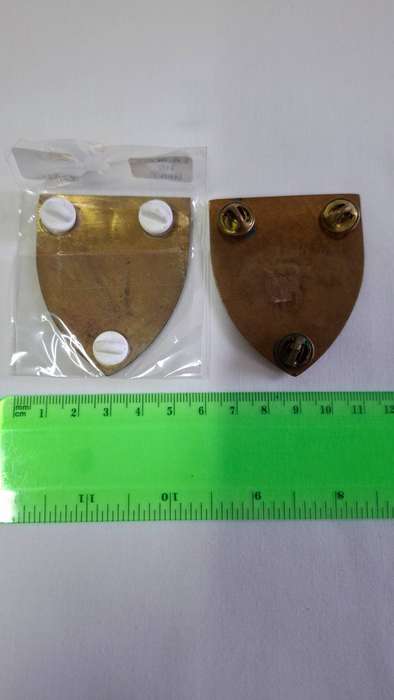 SADF SA Army HQ Unit Metal Shoulder Flash with All Pins Intact - In Excellent Condition