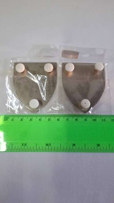 SA Army 21 South African Infantry Battalion Metal Shoulder Flash with All Pins Intact