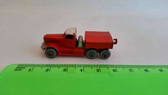 Vintage Lesney Diecast No.15a Diamond T Prime Mover - Good Condition.