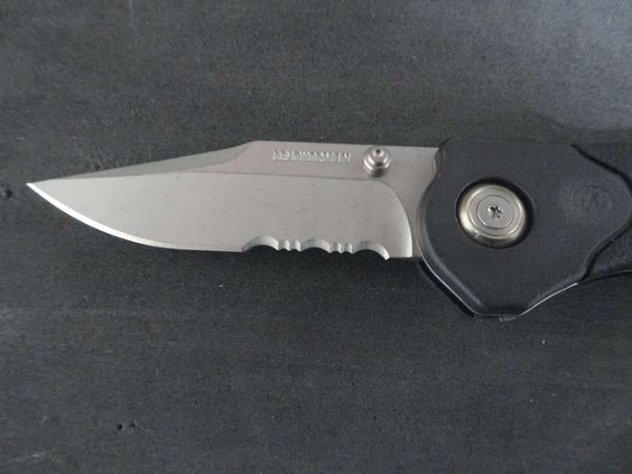 Stunning Leatherman H501 Lock Back Knife With Serrated Blade - In Excellent Condition