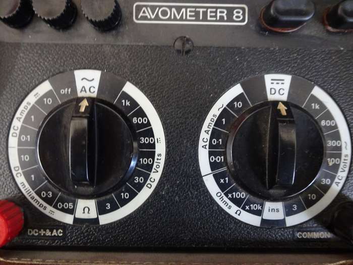 Vintage Avometer 8 Universal Multimeter + Original Case(PLEASE NOTE CASE HAS SOME WEAR)- Not Tested