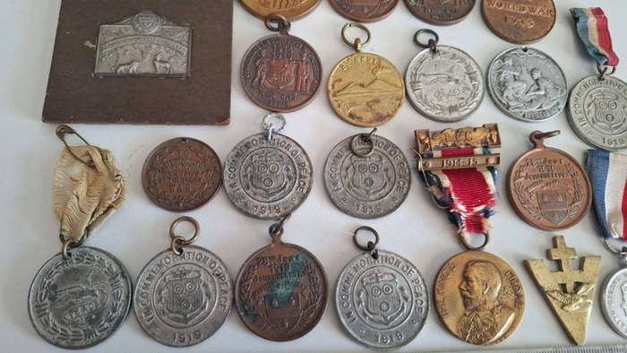 Large Collection of Miltary Medals and Medallions - Bidding for the Lot!!!!!
