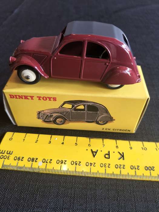 Vintage Dinky Toys NO 24T-  Citroën 2 CV - DeAgostini Reproduction  -Good Condition