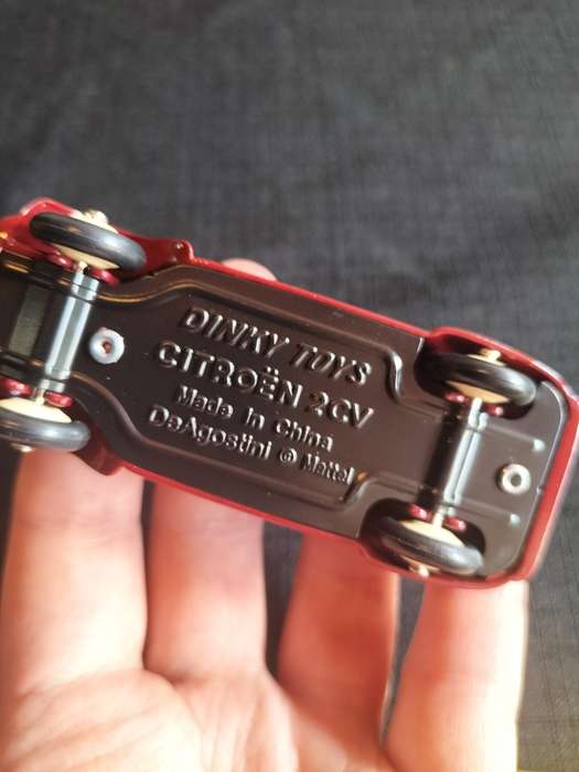 Vintage Dinky Toys NO 24T-  Citroën 2 CV - DeAgostini Reproduction  -Good Condition