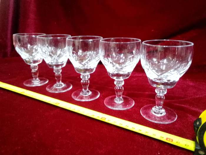 Beautiful Collection Of Five Vintage Royal Bierley Crystal Claret Glasses In Elizabeth Cut