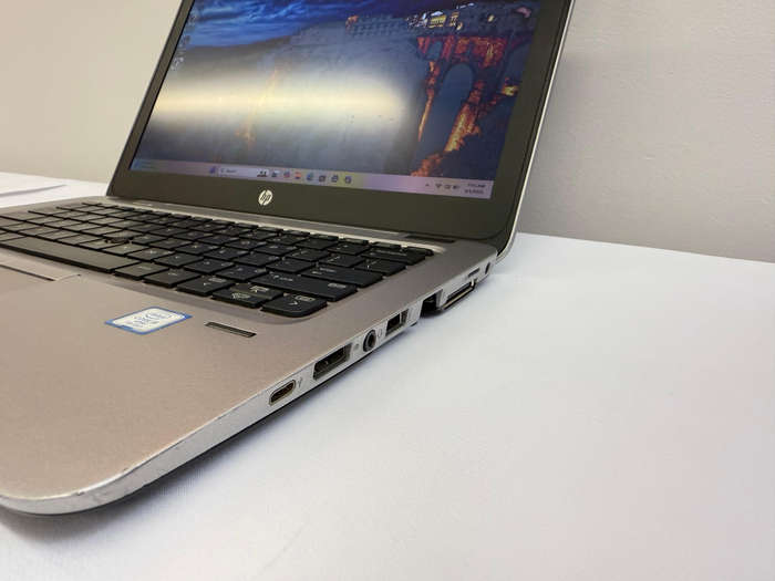 HP ELITEBOOK 820 G4 LAPTOP CORE i5 7300U 2.6GHZ 8GB RAM 320GB HDD WIN 11 PRO
