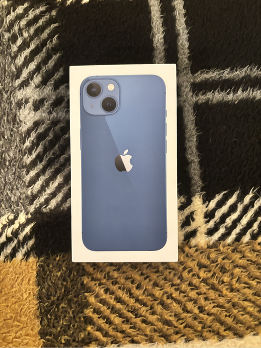 Blue iPhone 13 256GB