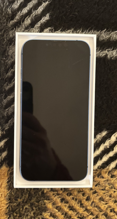 Blue iPhone 13 256GB