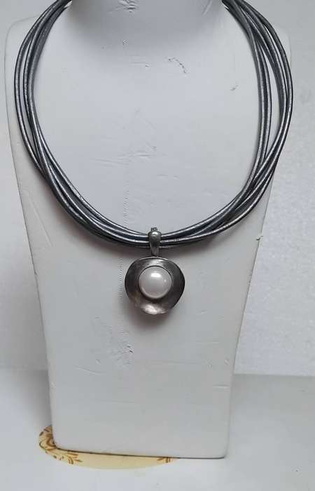 Miglio Grey Leather Necklace with Enhancer
