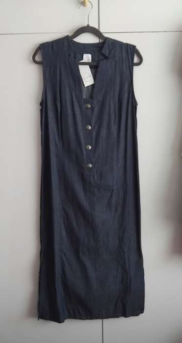 Long Sleeveless Dress - M