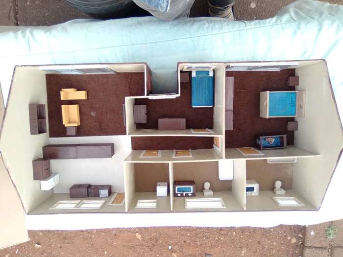 doll house in  1/24 scale