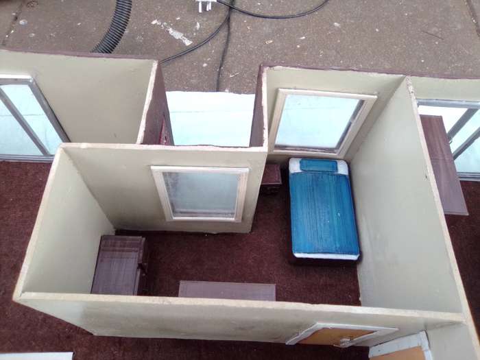 doll house in  1/24 scale